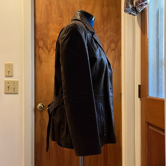 Leather jacket by Pacific Trail,size XL. Quilt lined, warm. Blazer style. - Picture 4 of 11